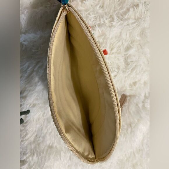 Boho Straw Multicolored Clutch NWOT - Picture 4 of 4